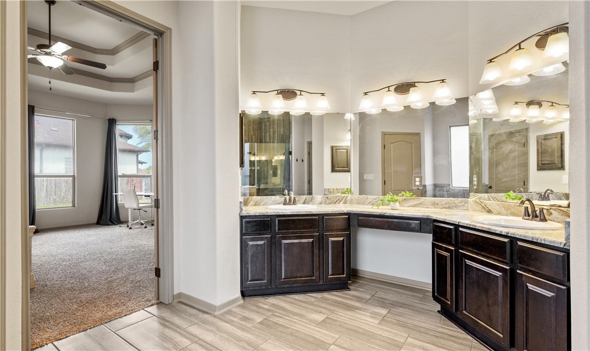 3102 N Oso Pkwy Property Photo 14