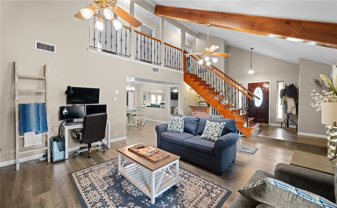 5337 Inverness Dr Property Photo 6