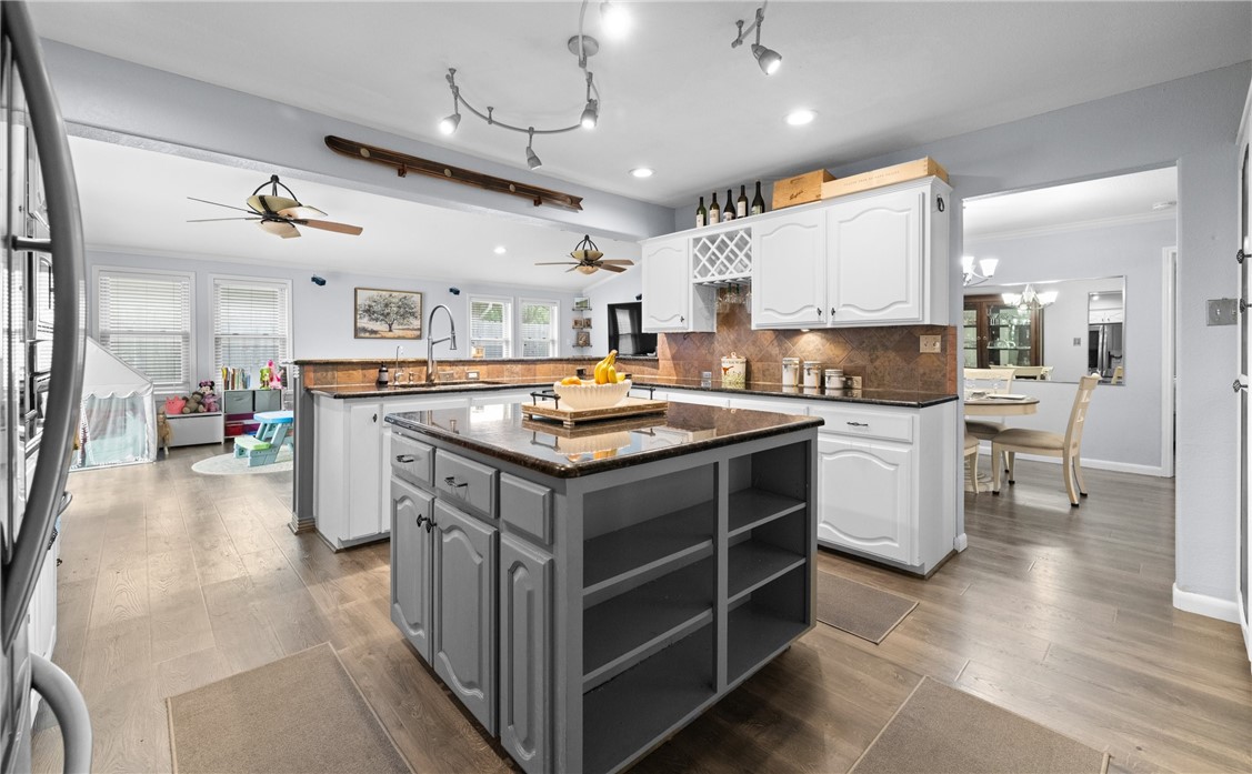 5337 Inverness Dr Property Photo 9