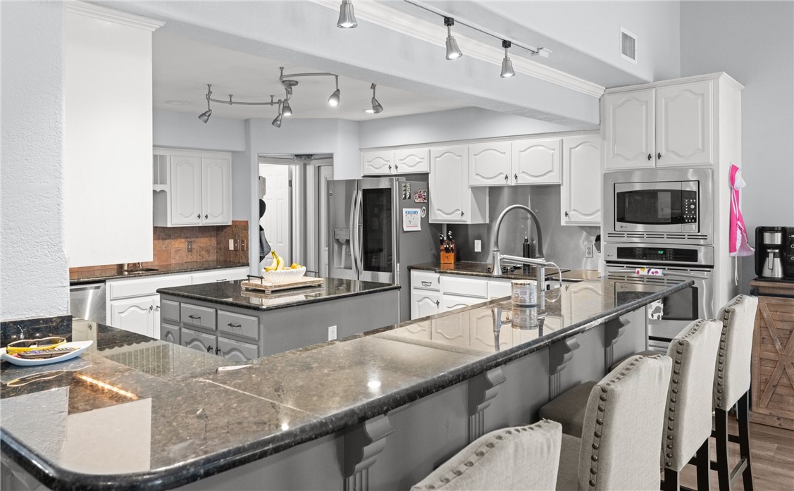 5337 Inverness Dr Property Photo 13