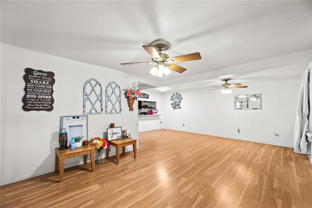 310 E 2nd St Property Photo 2