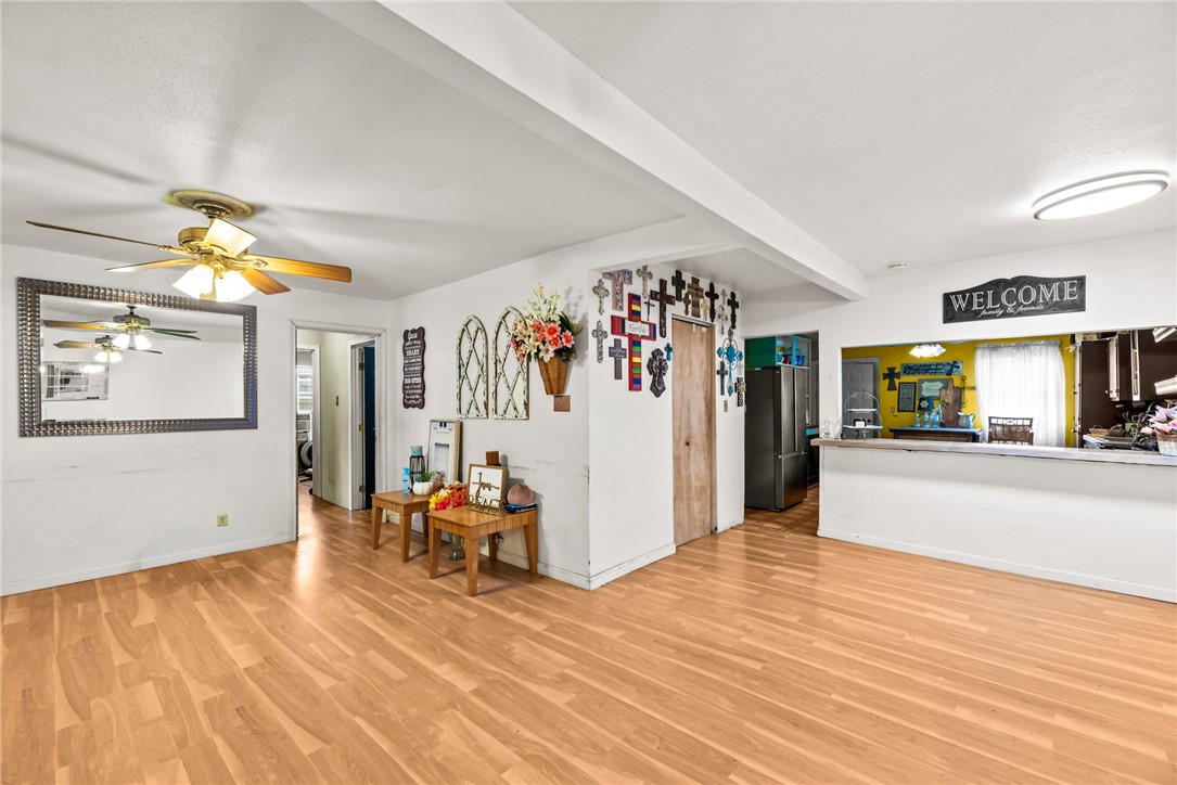 310 E 2nd St Property Photo 3