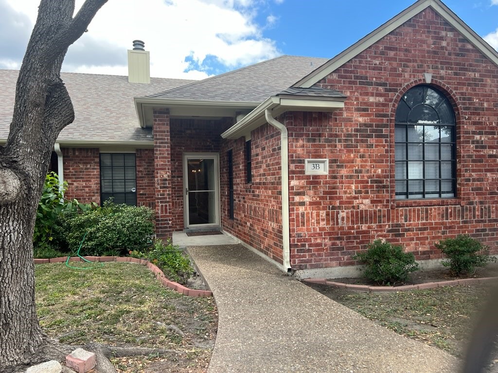 4022 Wood River Dr 3b Property Photo 1