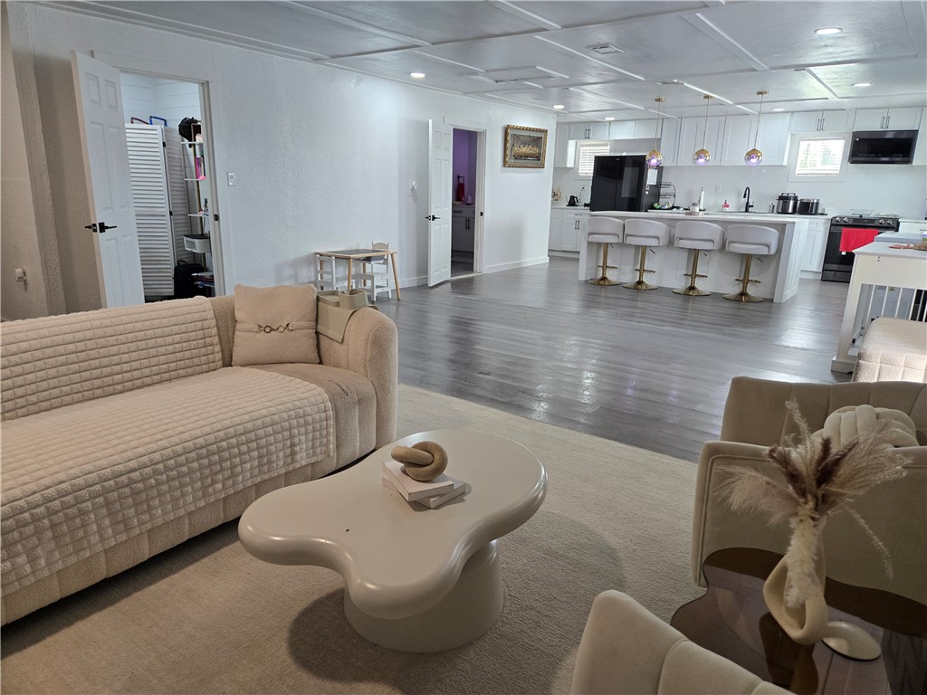 7092 County Road 4121 Property Photo 9