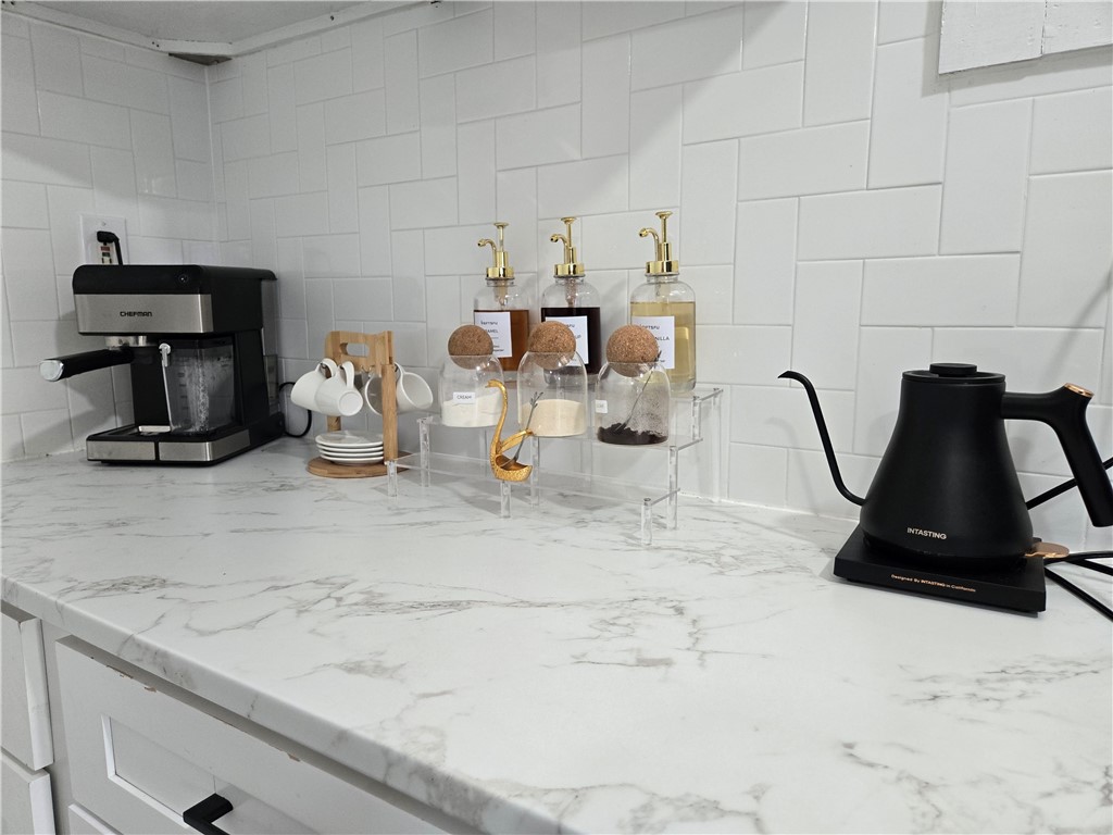 7092 County Road 4121 Property Photo 14