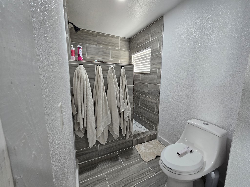 7092 County Road 4121 Property Photo 17