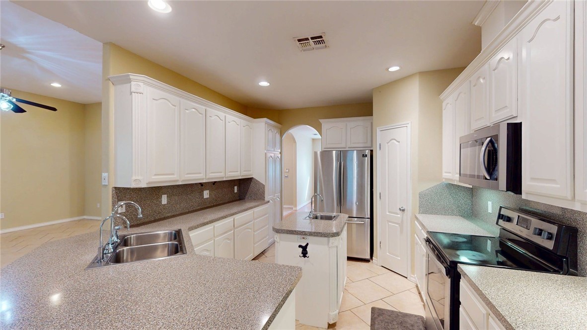 2308 County Road 1942 Property Photo 13