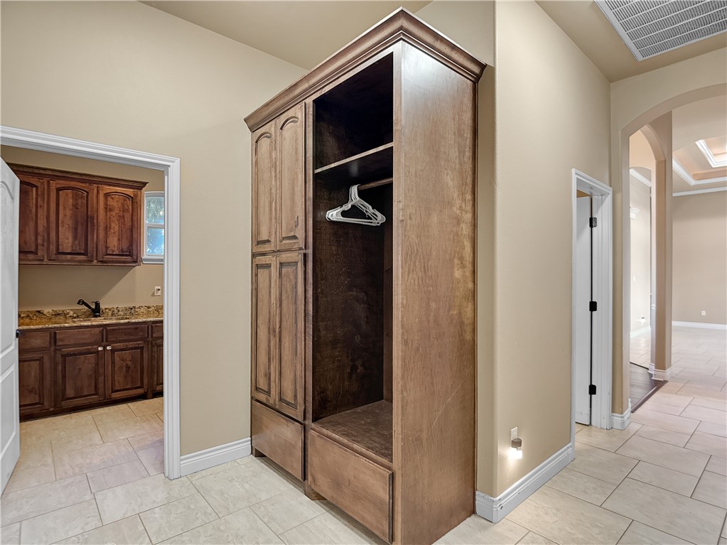 6209 Lago Vista Dr Property Photo 27