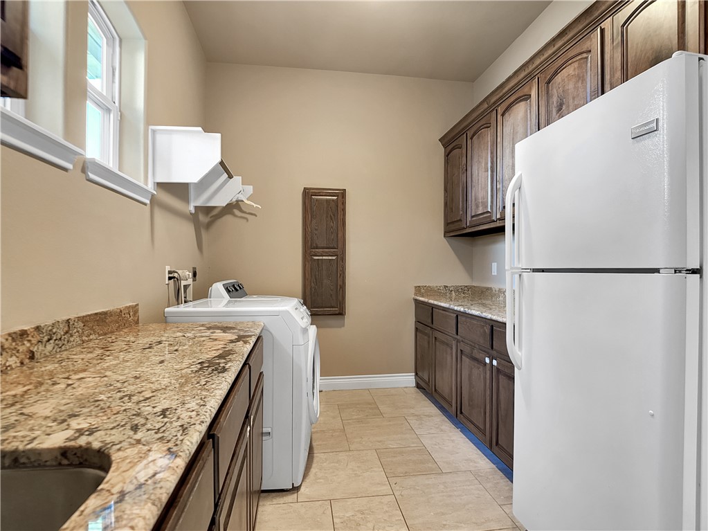 6209 Lago Vista Dr Property Photo 28