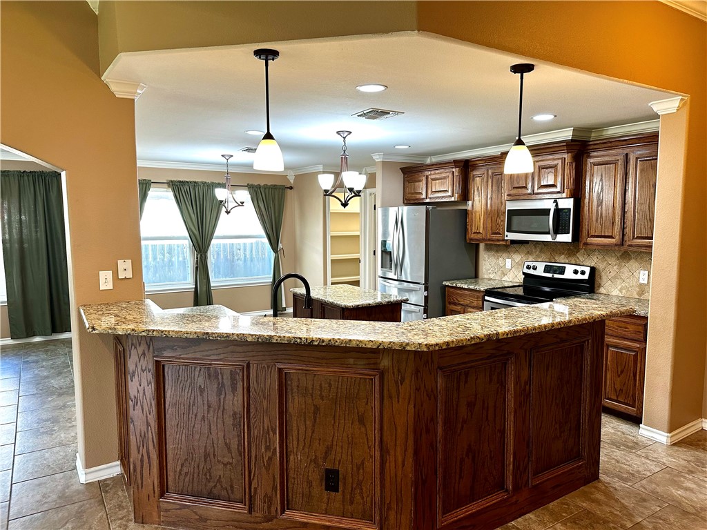 6705 Battery Park Ct Property Photo 5