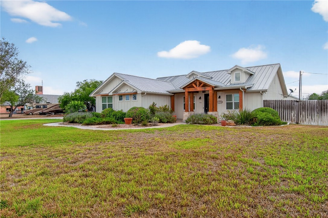 701 South Metz St Property Photo 2