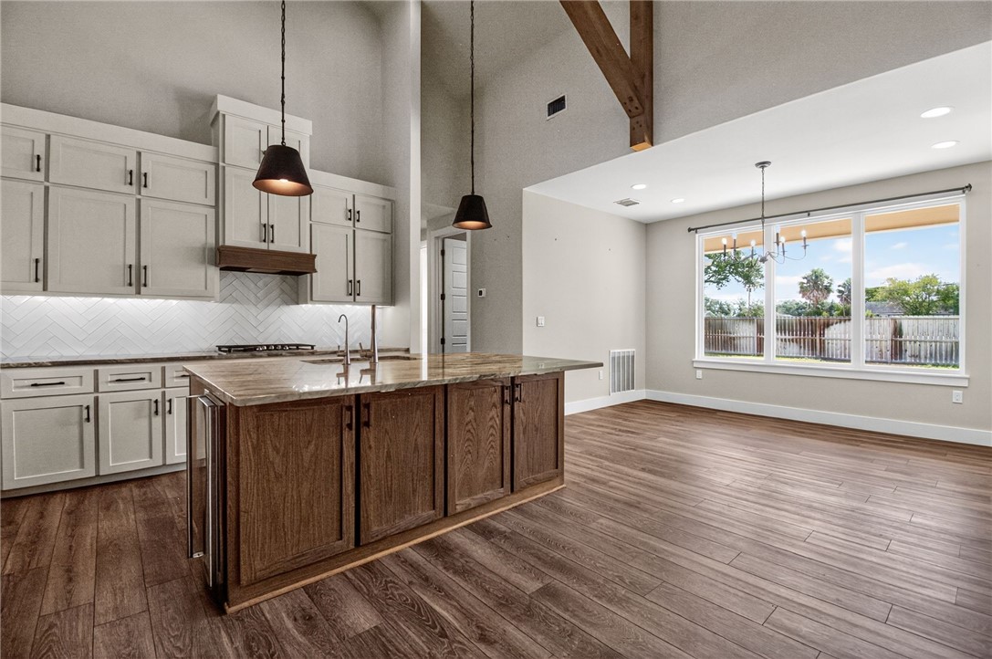 701 South Metz St Property Photo 9