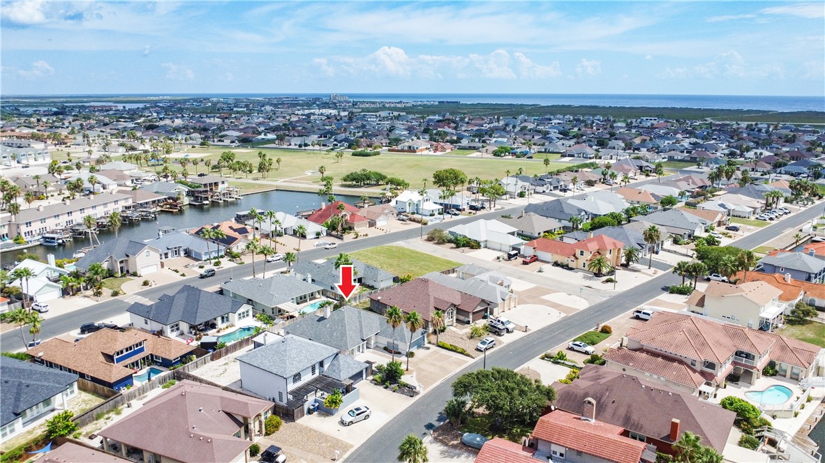 13850 Eaglesnest Bay Dr Property Photo 3