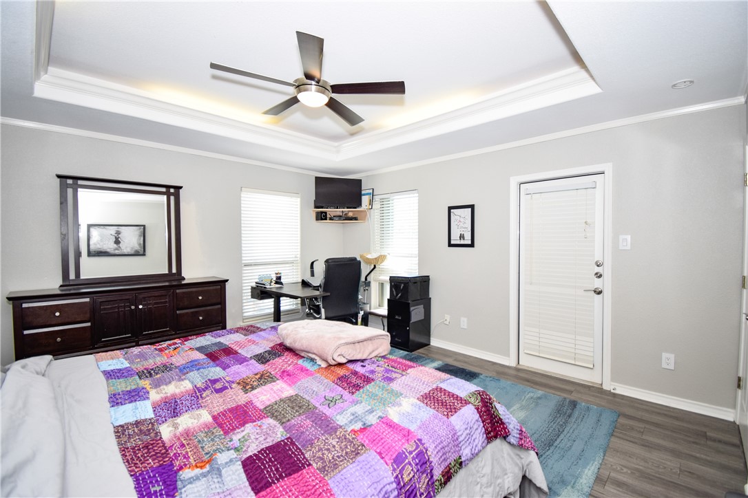 13850 Eaglesnest Bay Dr Property Photo 15