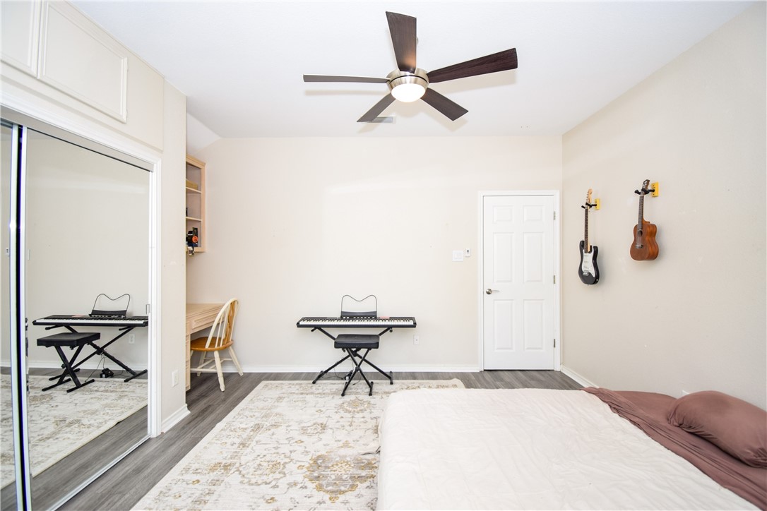 13850 Eaglesnest Bay Dr Property Photo 19