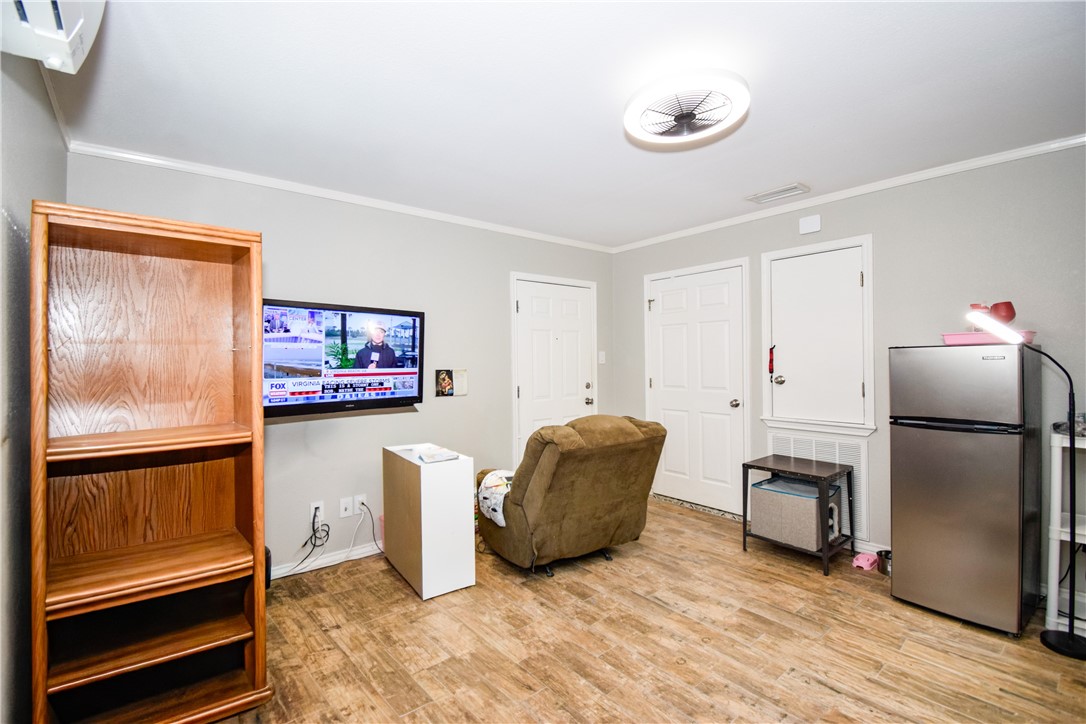 13850 Eaglesnest Bay Dr Property Photo 23