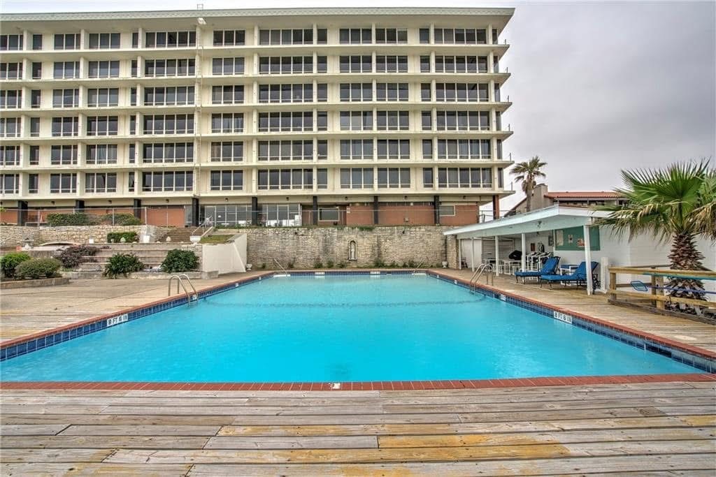 4302 Ocean Dr 42 Property Photo 12