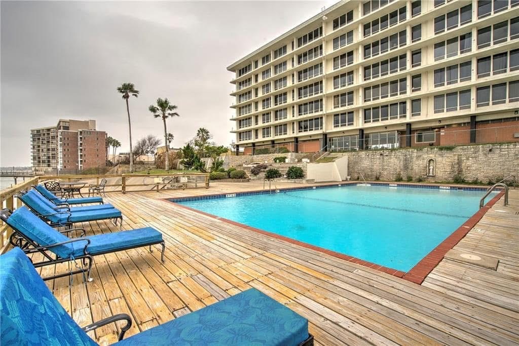 4302 Ocean Dr 42 Property Photo 13