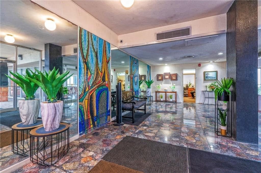 4302 Ocean Dr 42 Property Photo 15