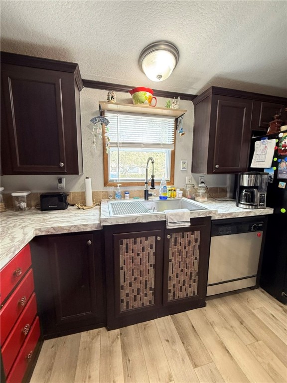 216 S Lake Dr Property Photo 8