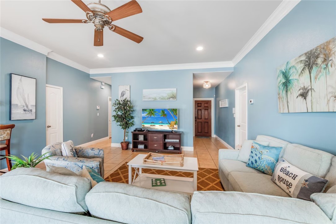 621 Sandy Lane Property Photo 5