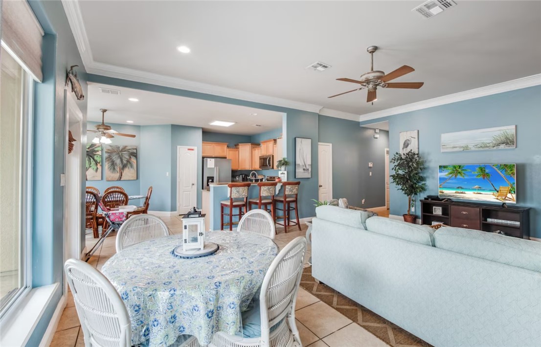 621 Sandy Lane Property Photo 9