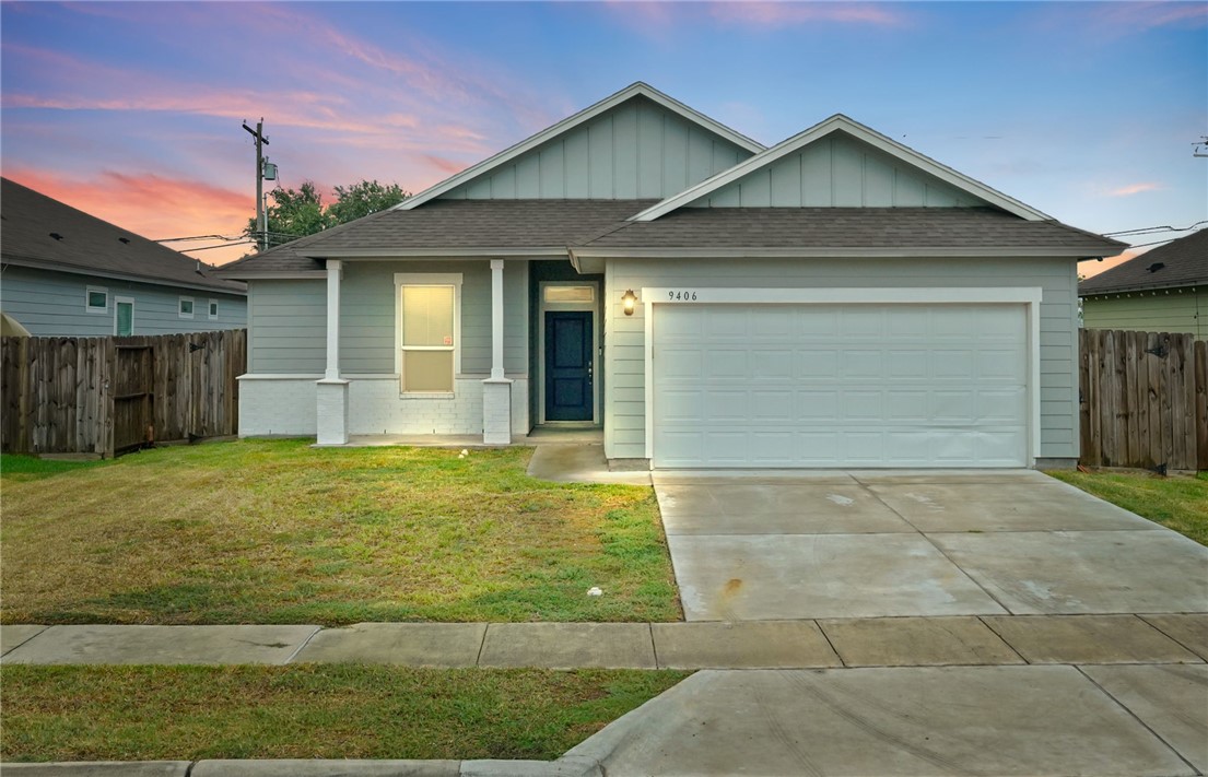 9406 Sedalia Property Photo 1