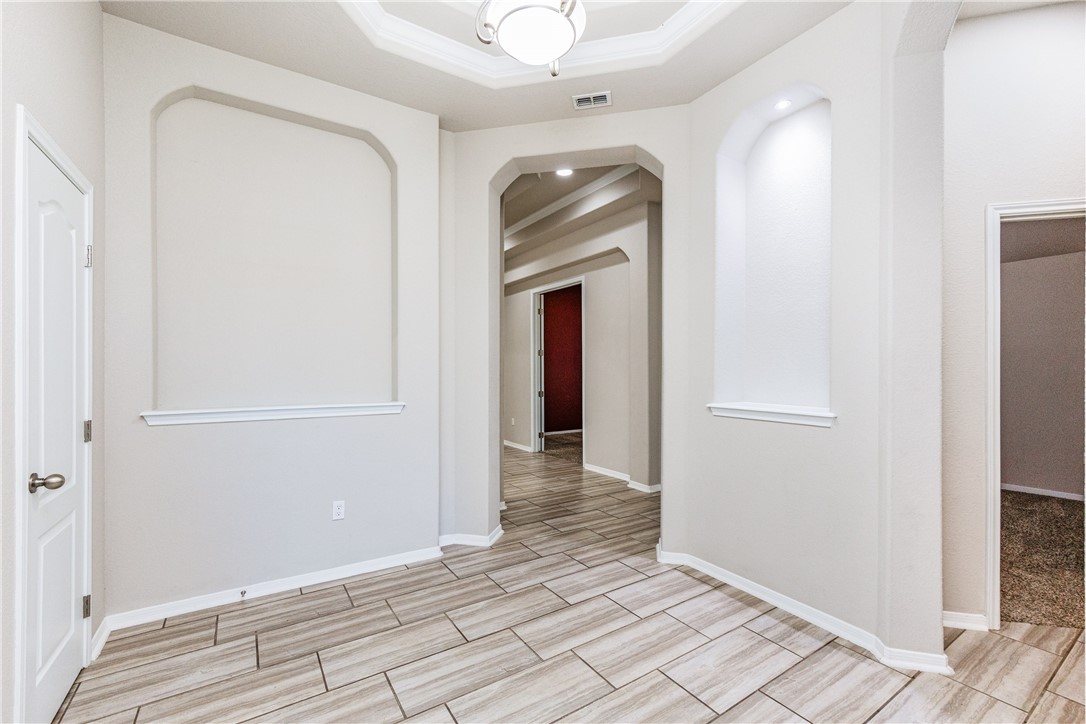 7805 Pavo Real St Property Photo 4