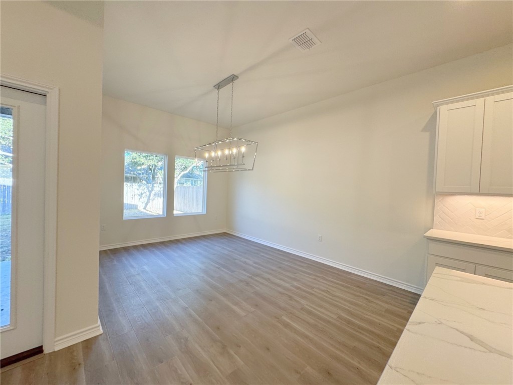 141 Broad Oak Dr Property Photo 8