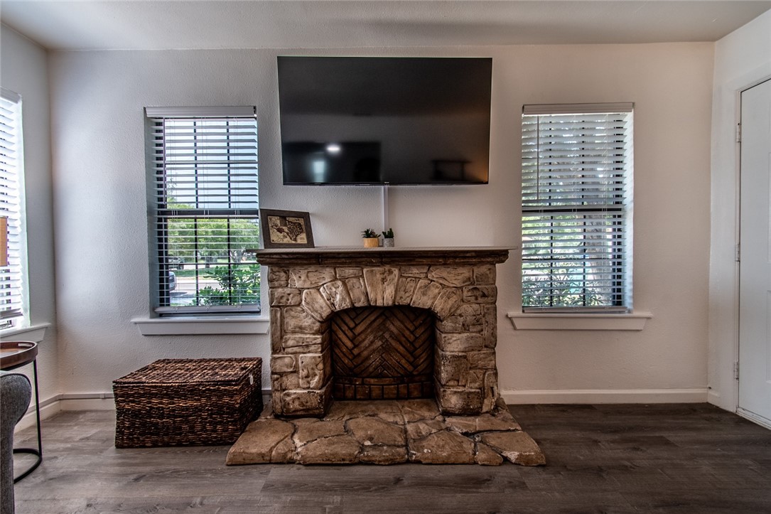 4321 Harry St Property Photo 5