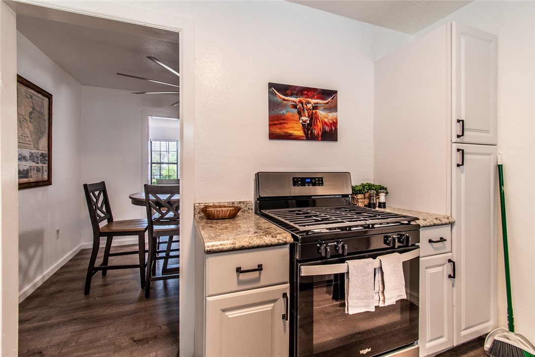 4321 Harry St Property Photo 9