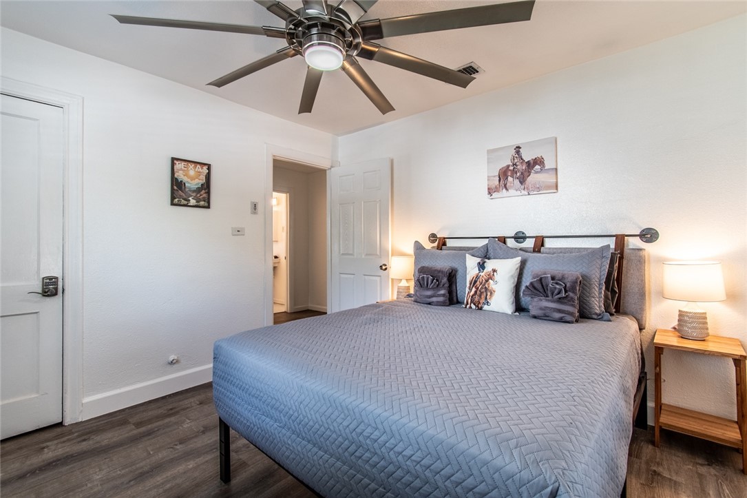 4321 Harry St Property Photo 14