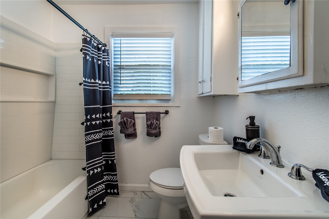 4321 Harry St Property Photo 16