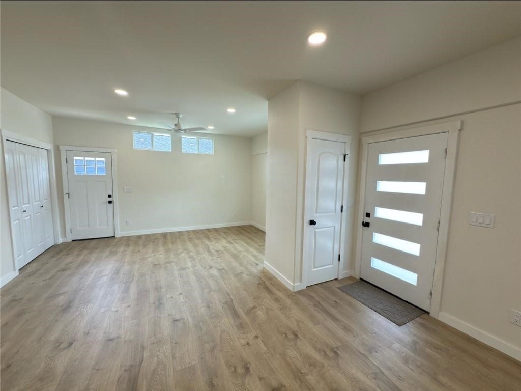 18 Poolside Circ Property Photo 4