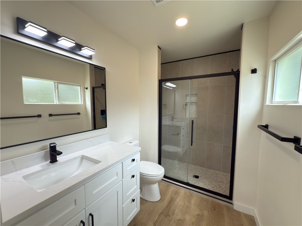 18 Poolside Circ Property Photo 8