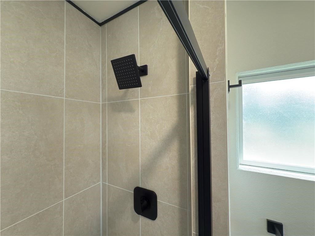 18 Poolside Circ Property Photo 9