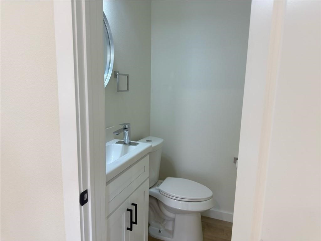 18 Poolside Circ Property Photo 12