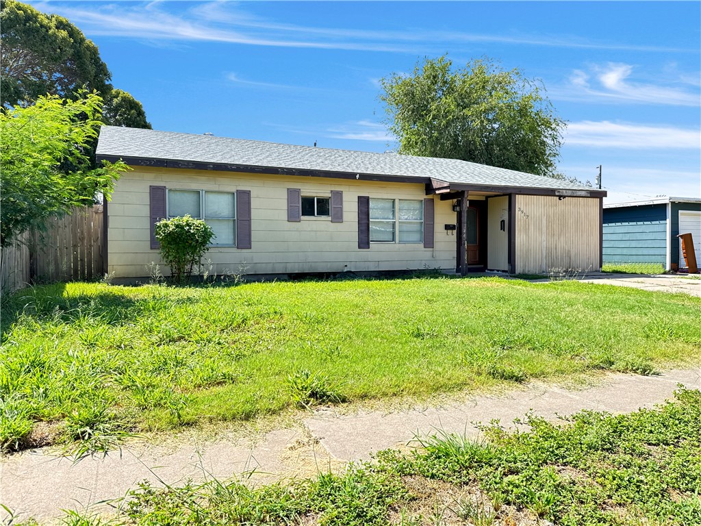 3917 Pyle Dr Property Photo 2