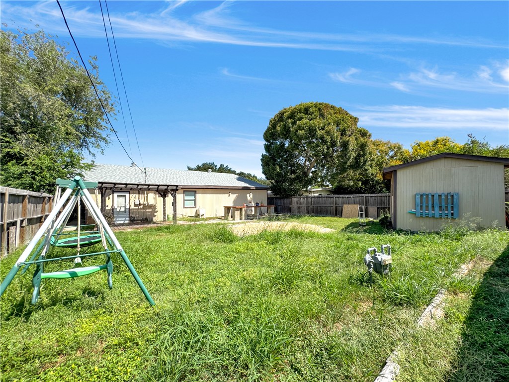 3917 Pyle Dr Property Photo 22