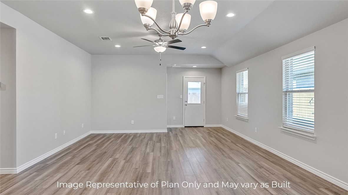 1122 Thames Chase Dr Property Photo 10