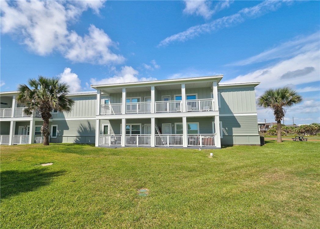 1107 Eleventh St 32 Property Photo 8