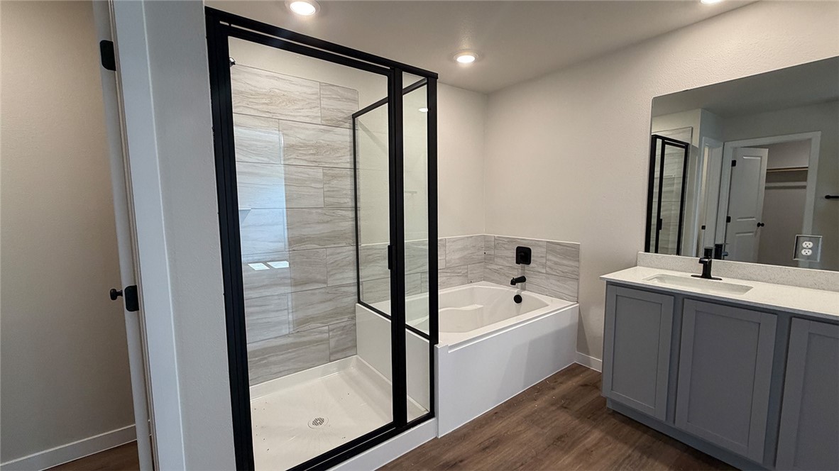 3533 Sahar Lake Dr Property Photo 22