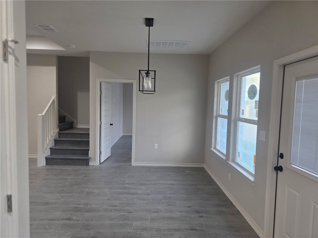 714 Mereet Dr Property Photo 6