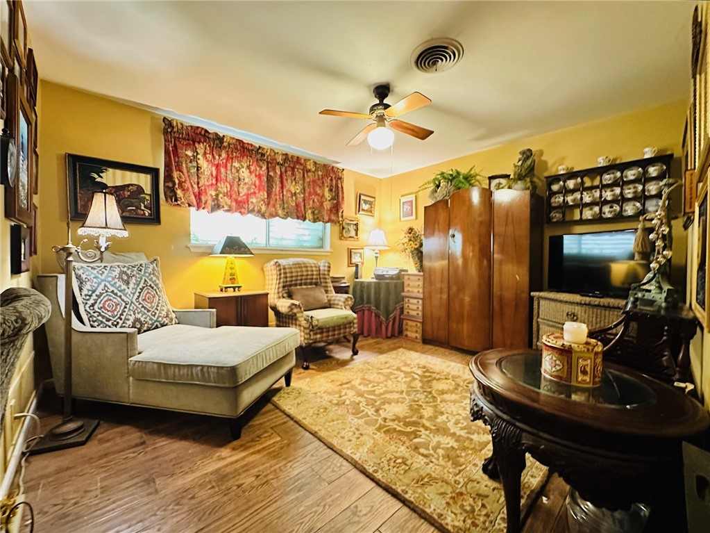 434 Troy Dr Property Photo 20