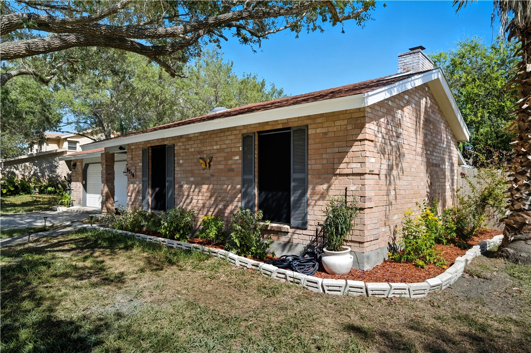 6710 Deerwood Dr Property Photo 4