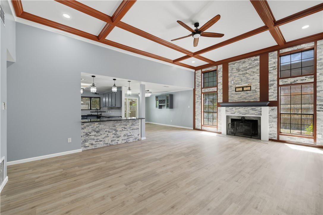 6710 Deerwood Dr Property Photo 5