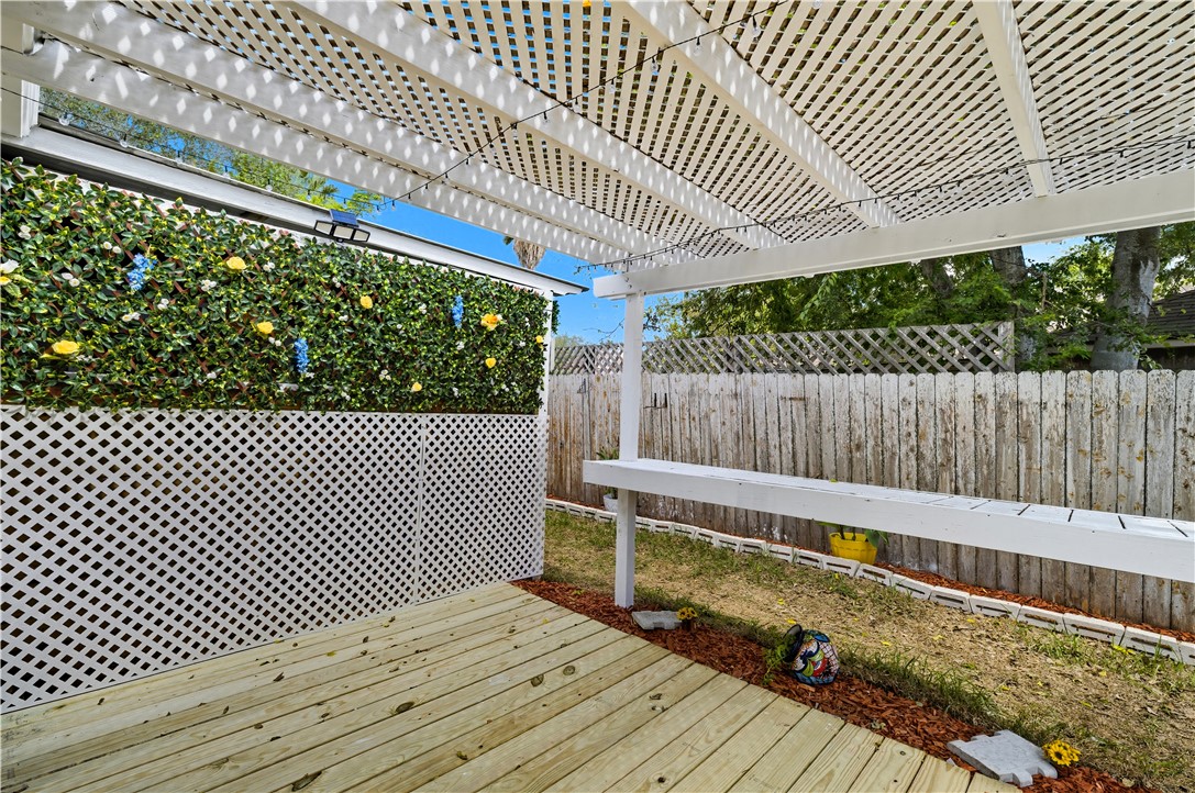 6710 Deerwood Dr Property Photo 34