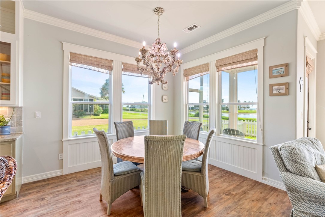 502 Sailhouse Way Property Photo 9