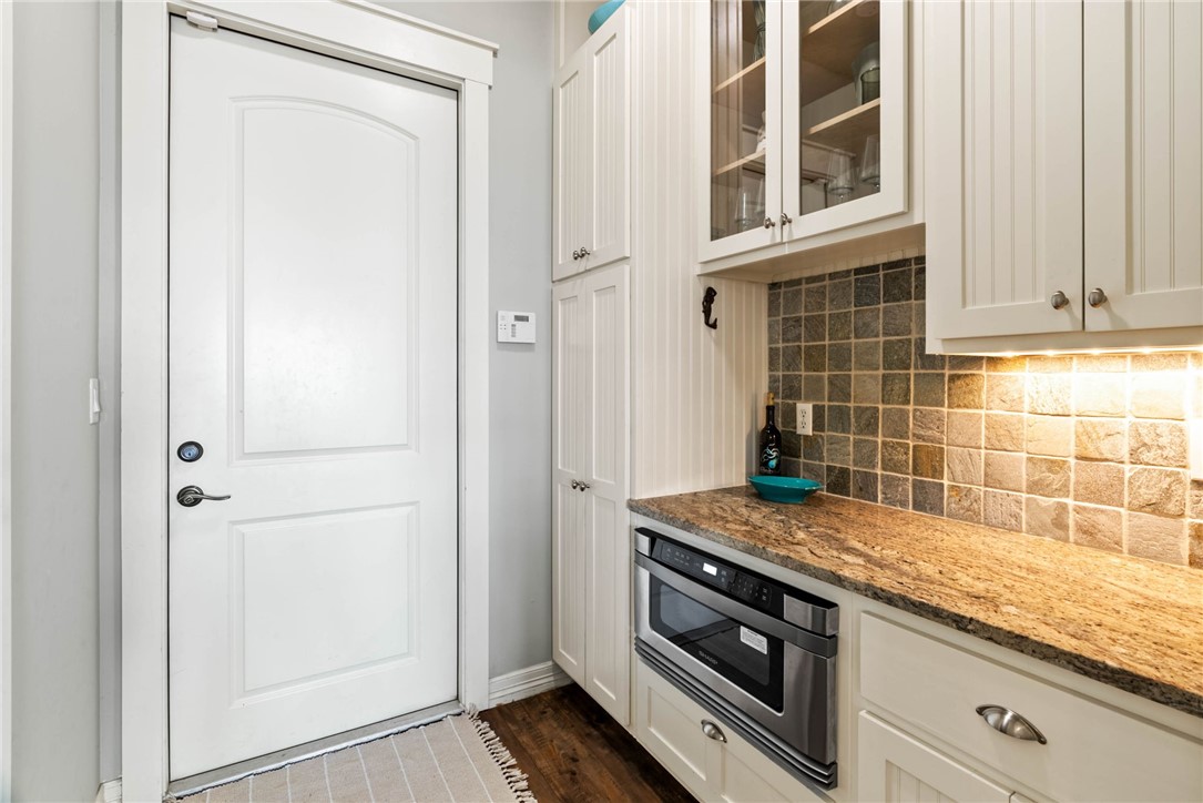 502 Sailhouse Way Property Photo 10