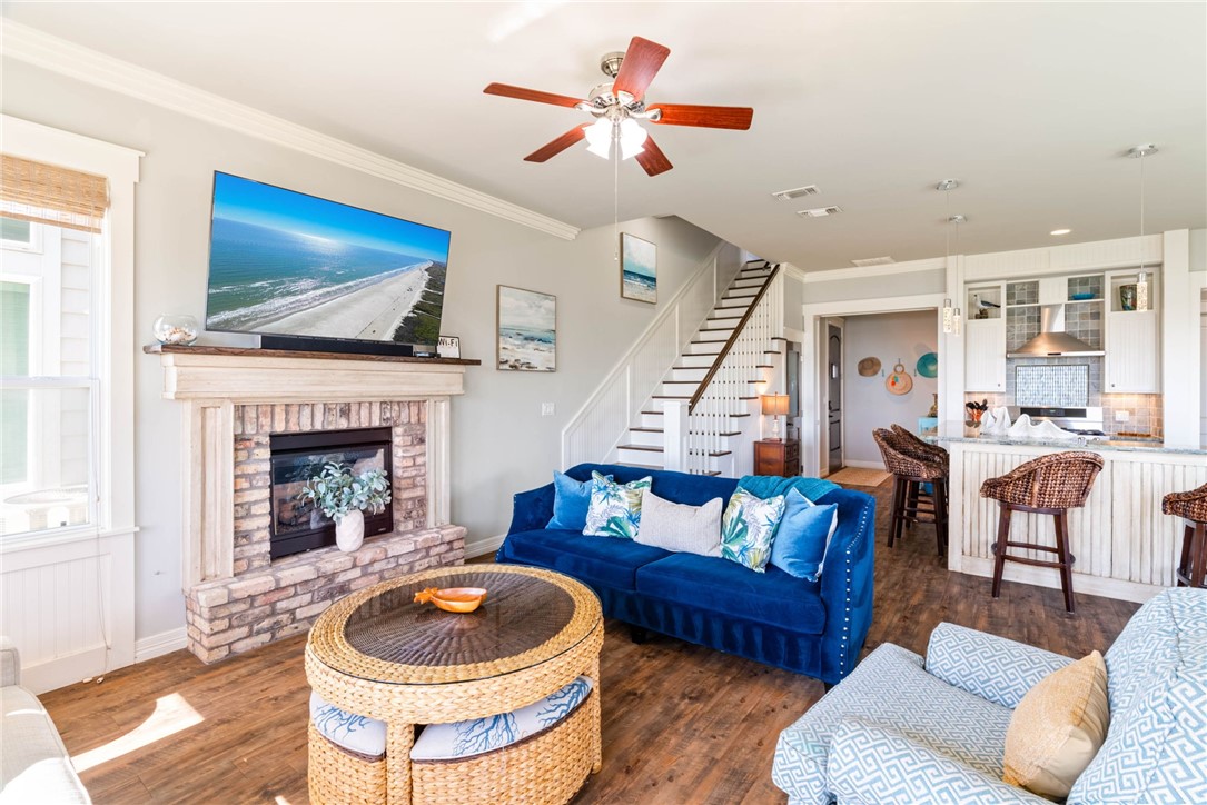 502 Sailhouse Way Property Photo 15